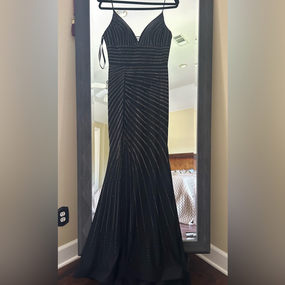 Elegant Black Evening Dress